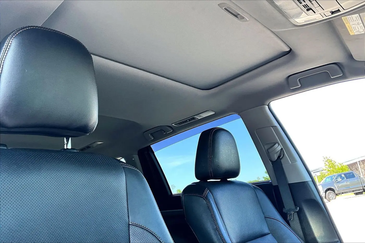 2018 Toyota Highlander - $22,800