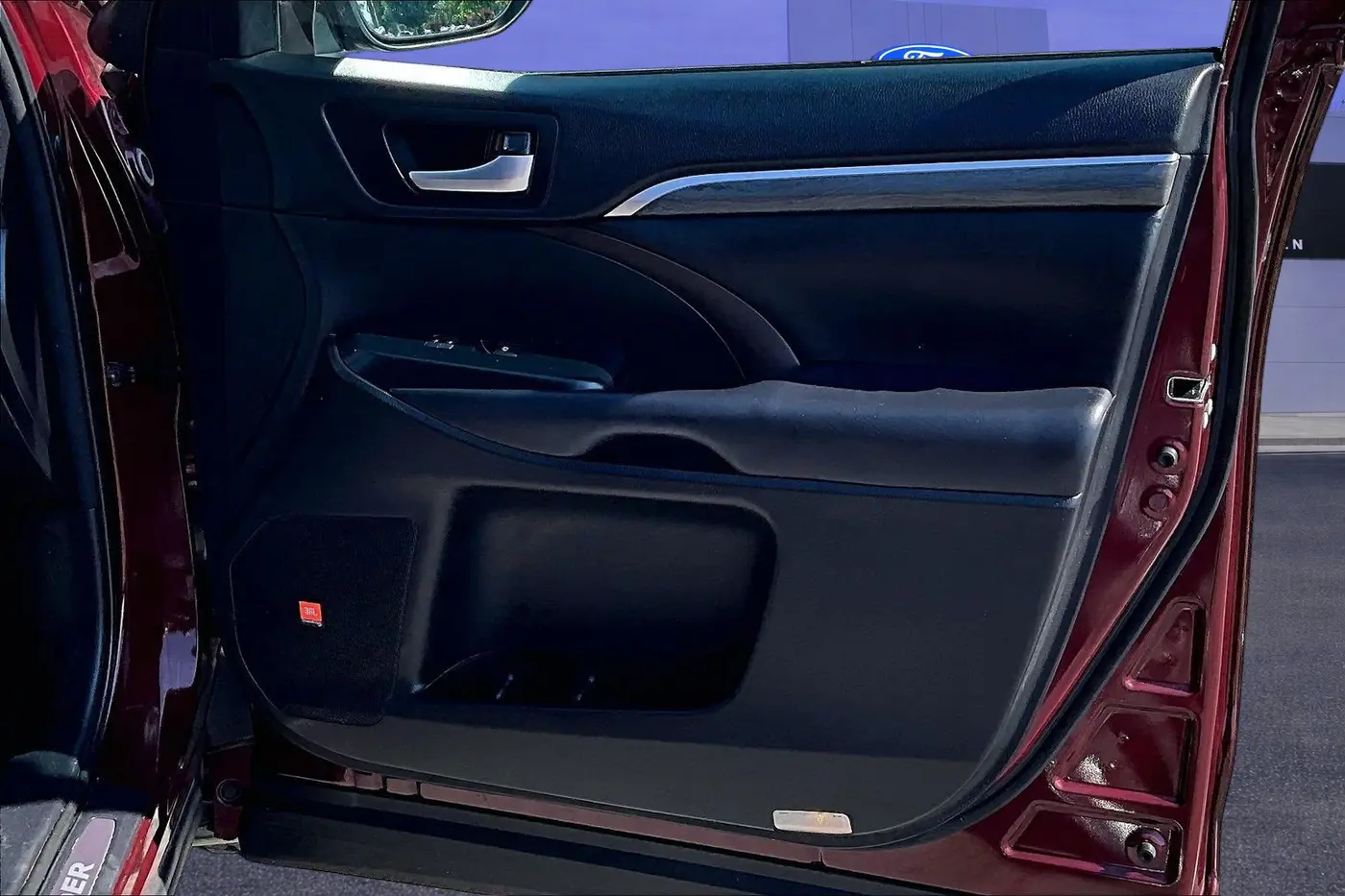 2018 Toyota Highlander - $22,800
