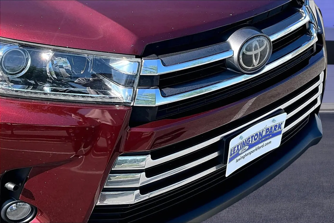 2018 Toyota Highlander - $22,800