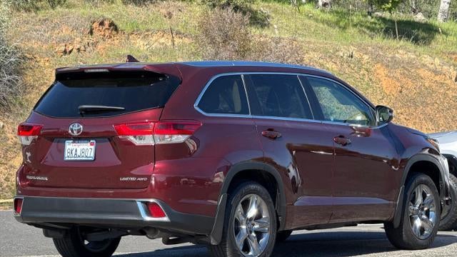 2019 Toyota Highlander Limited Platinum