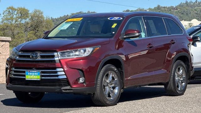 2019 Toyota Highlander Limited Platinum