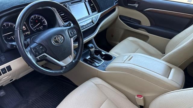 2019 Toyota Highlander Limited Platinum