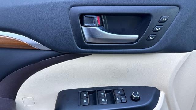 2019 Toyota Highlander Limited Platinum