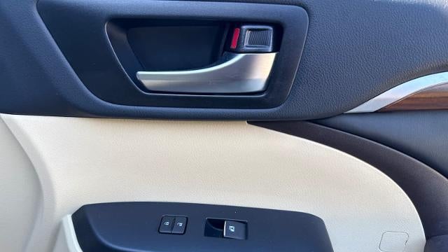 2019 Toyota Highlander Limited Platinum