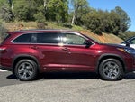 2019 Highlander Thumbnail 3