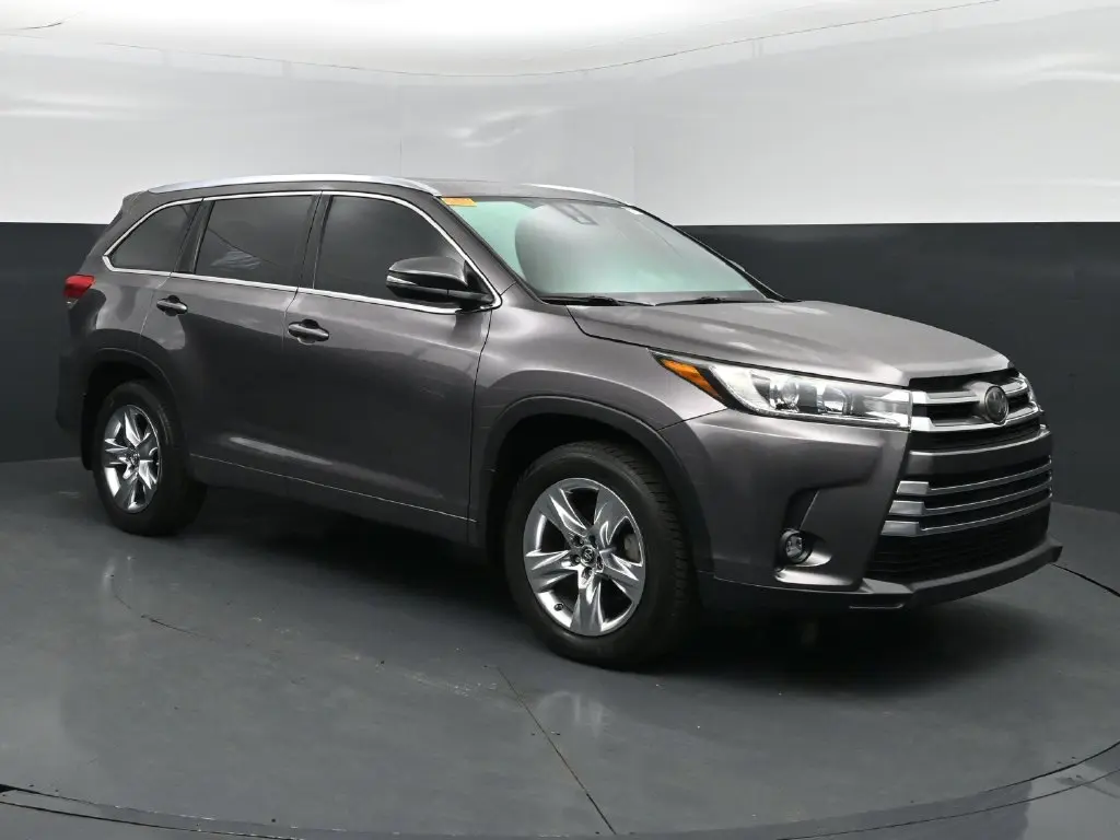 2019 Toyota Highlander - $28,398