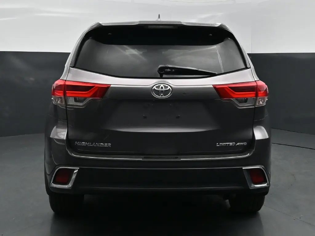 2019 Toyota Highlander - $28,398