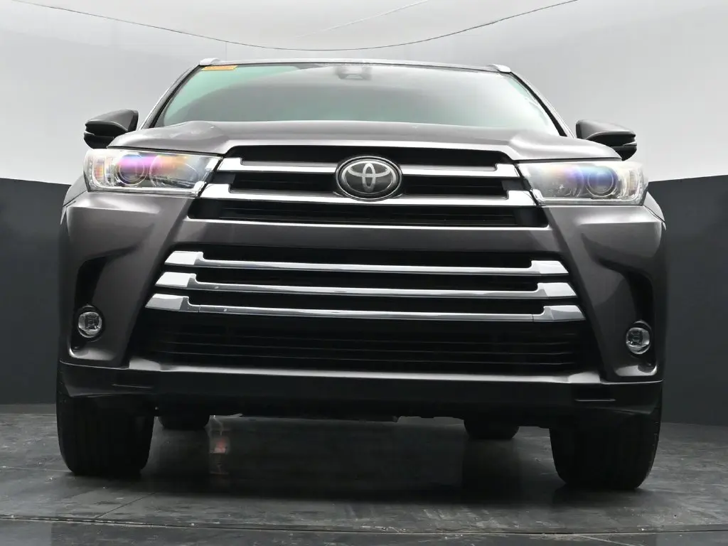 2019 Toyota Highlander - $28,398