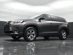 2019 Highlander Thumbnail 22