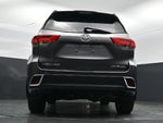 2019 Highlander Thumbnail 24