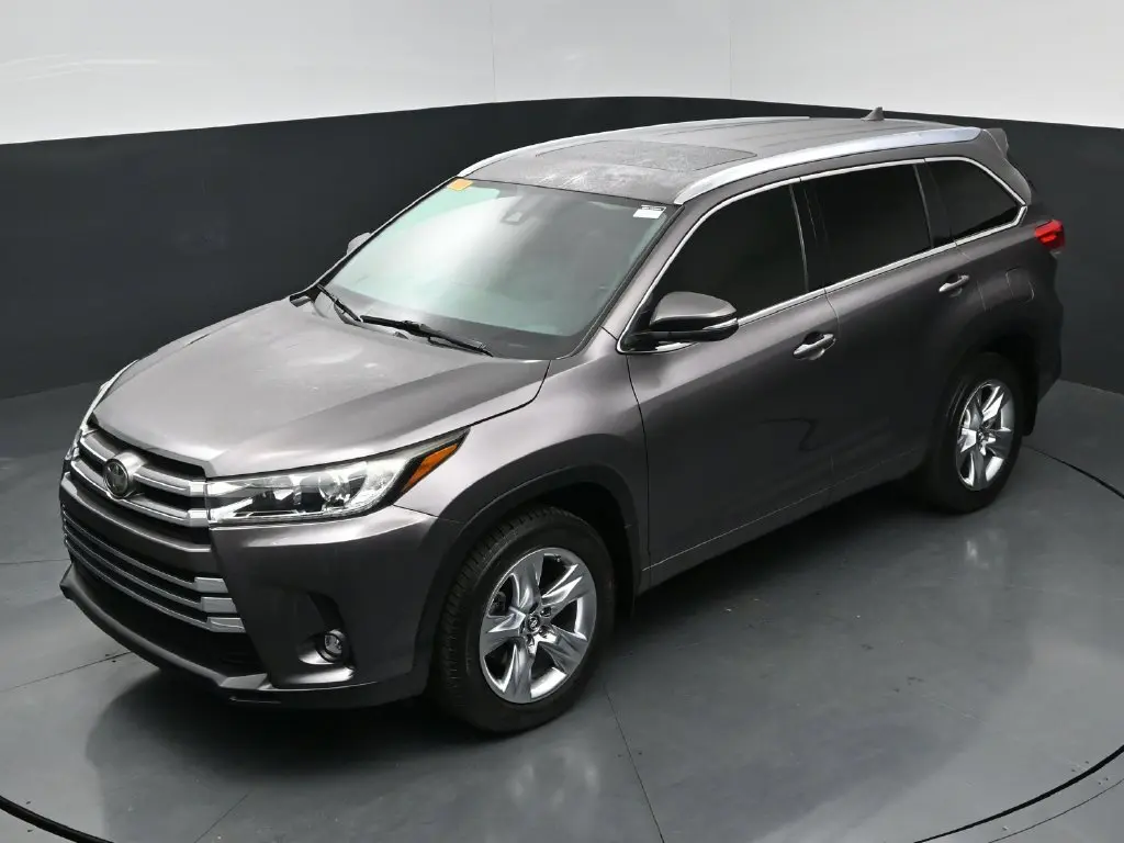2019 Toyota Highlander - $28,398