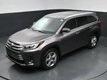 2019 Highlander Thumbnail 28