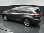 2019 Highlander Thumbnail 29