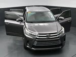 2019 Highlander Thumbnail 32