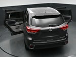 2019 Highlander Thumbnail 33
