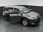2019 Highlander Thumbnail 35