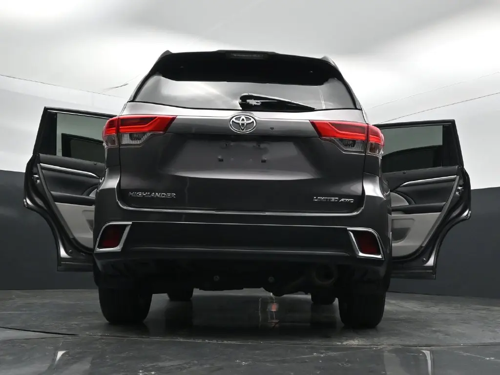 2019 Toyota Highlander - $28,398