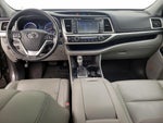 2019 Highlander Thumbnail 9
