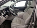 2019 Highlander Thumbnail 11