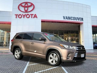 2019 Toyota Highlander with Toasted Walnut Pearl Exterior
