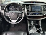 2019 Highlander Thumbnail 13