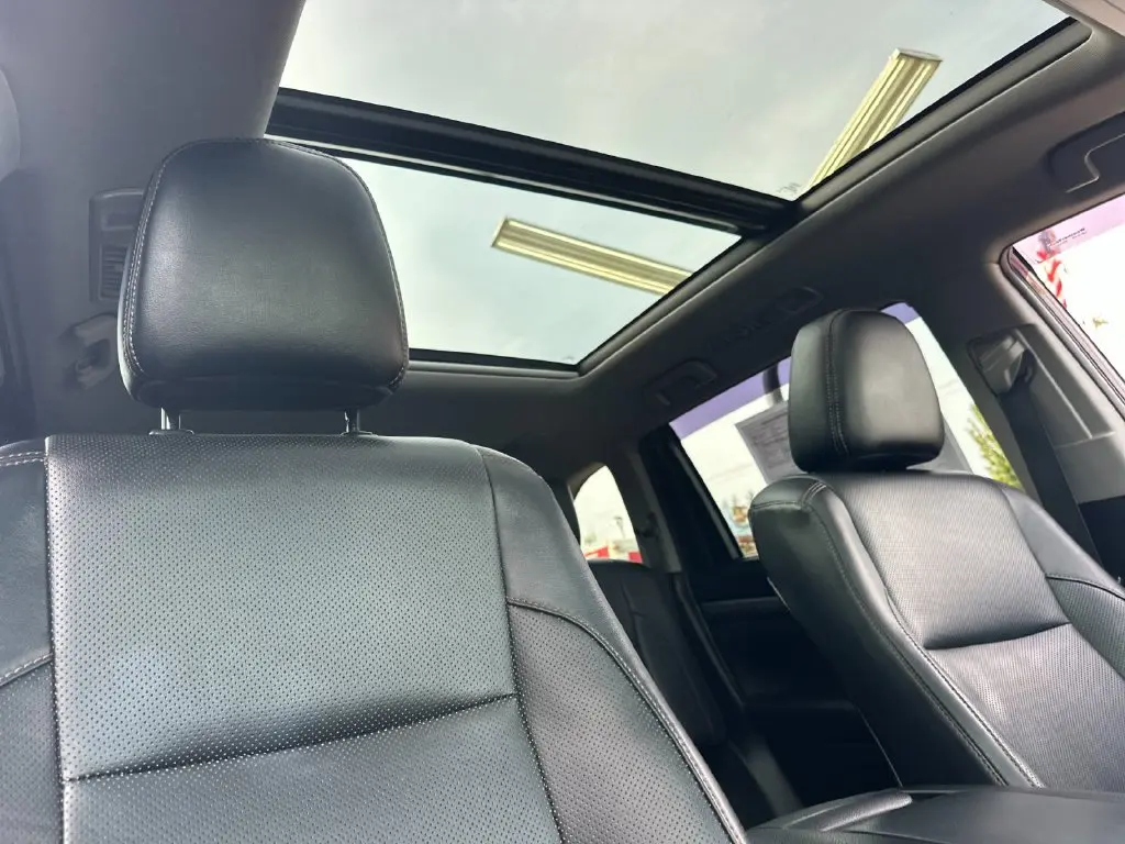 2019 Toyota Highlander - $29,999