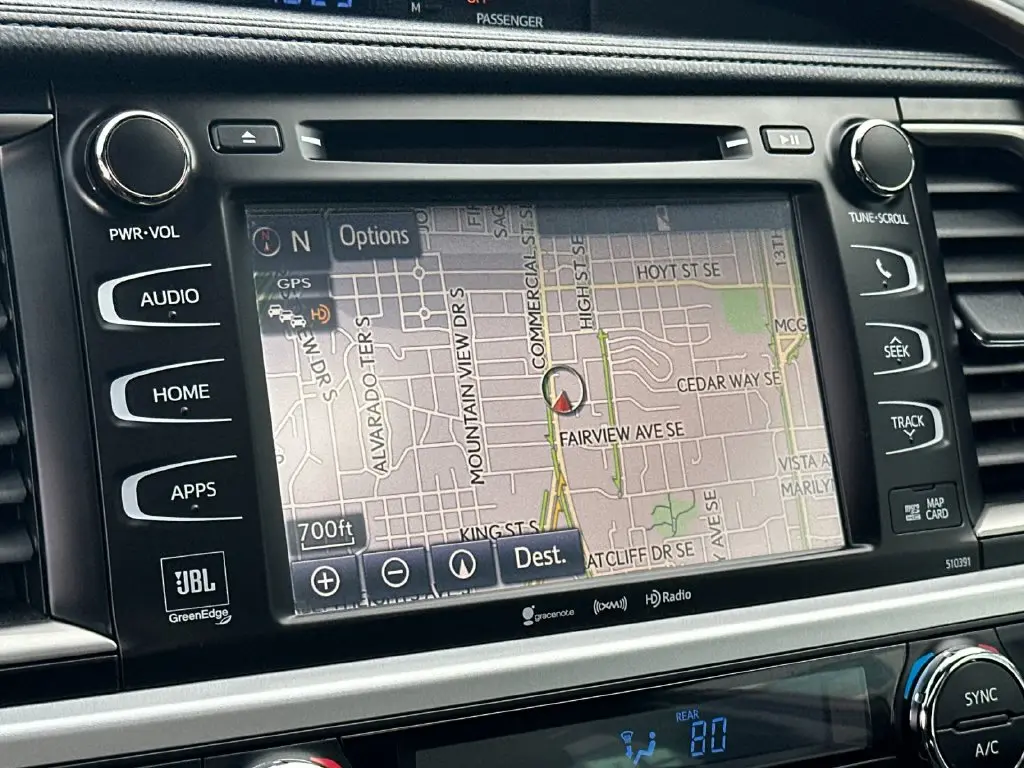 2019 Toyota Highlander - $29,999