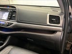 2017 Highlander Thumbnail 14