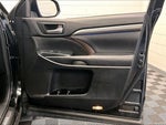 2017 Highlander Thumbnail 25