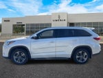 2017 Highlander Thumbnail 6