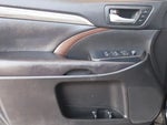 2018 Highlander Thumbnail 12