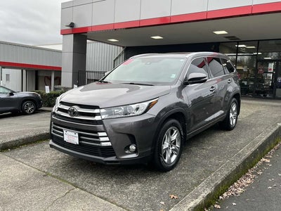 Photo of a 2018 Toyota Highlander AWD Limited 4DR SUV for sale