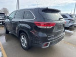 2019 Highlander Thumbnail 8