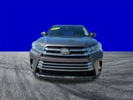 2017 Highlander Thumbnail 9