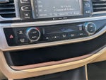 2019 Highlander Thumbnail 22