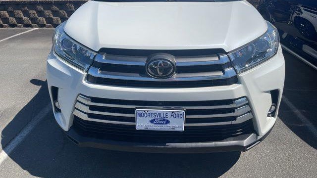 2019 Toyota Highlander Limited Platinum