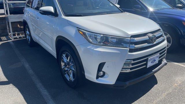 2019 Toyota Highlander Limited Platinum