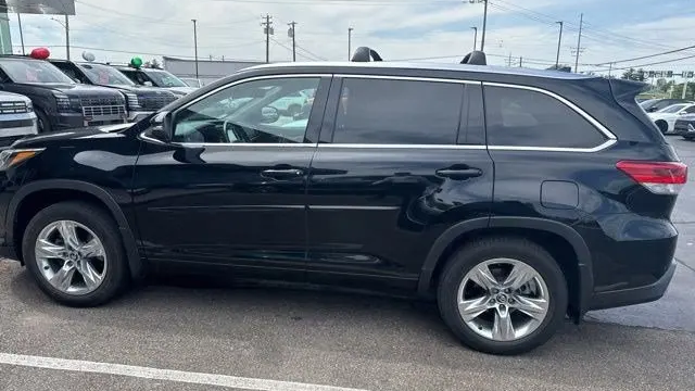 2017 Toyota Highlander Limited