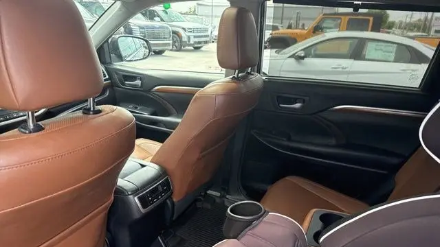 2017 Toyota Highlander Limited