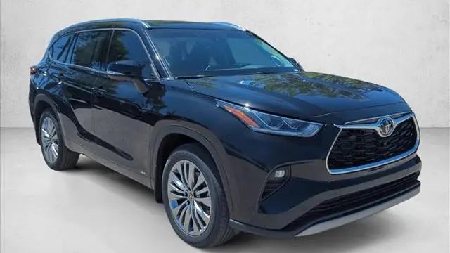 2026 Toyota Highlander Hybrid Platinum