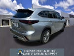 2024 Highlander Hybrid Thumbnail 2
