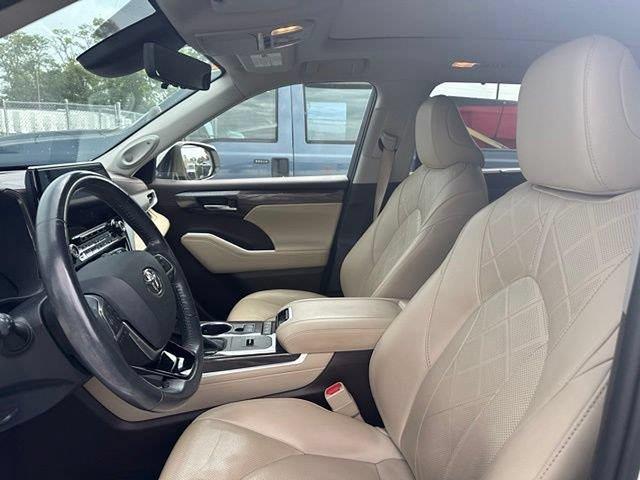 2020 Toyota Highlander - $37,248