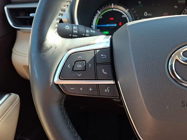 2020 Toyota Highlander - $37,248