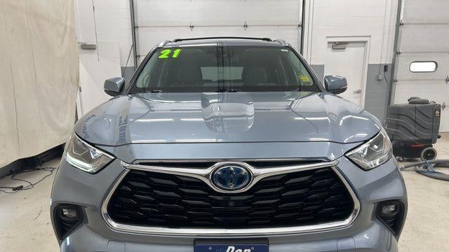 2021 Toyota Highlander Hybrid Platinum