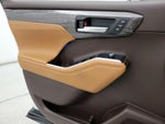 2022 Highlander Hybrid Thumbnail 12