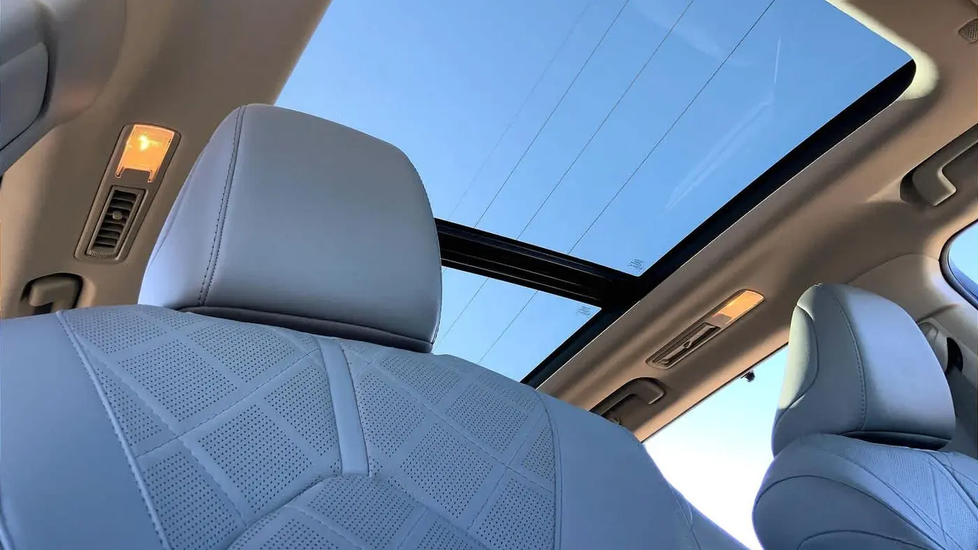2020 Toyota Highlander Hybrid Platinum