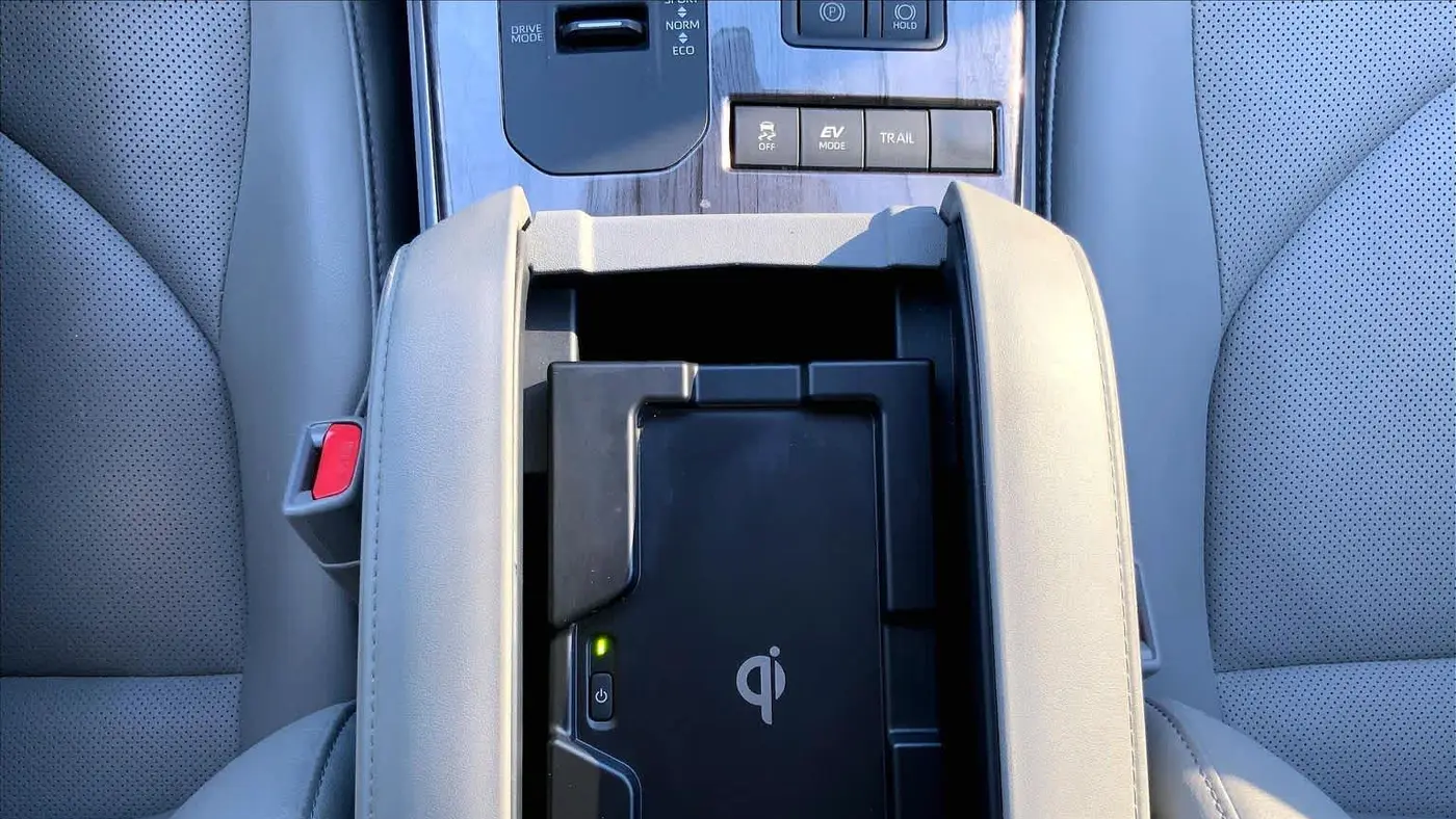 2020 Toyota Highlander Hybrid Platinum