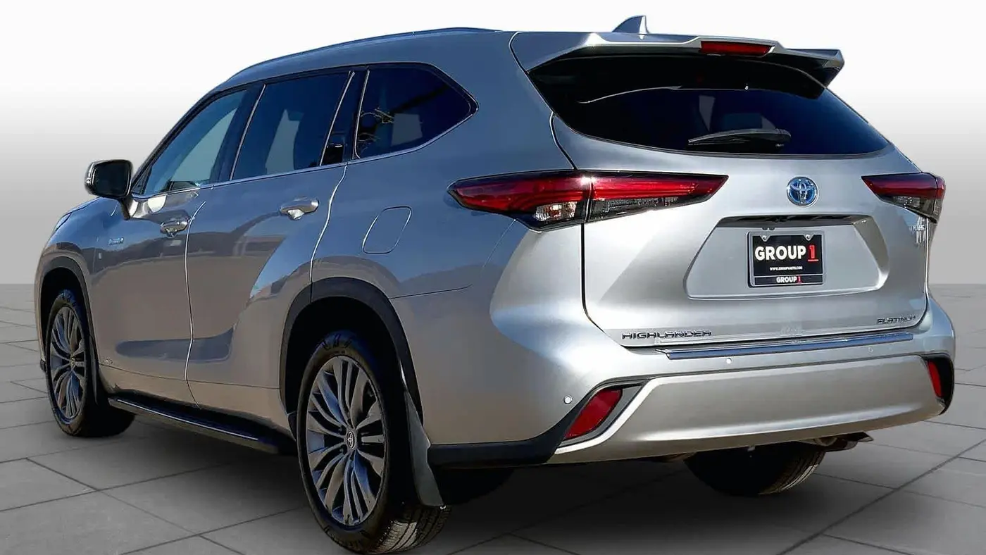 2020 Toyota Highlander Hybrid Platinum