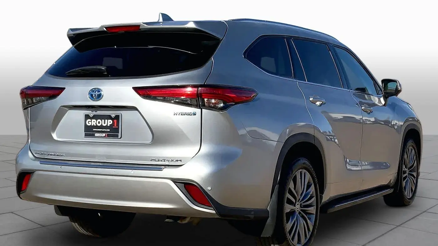 2020 Toyota Highlander Hybrid Platinum