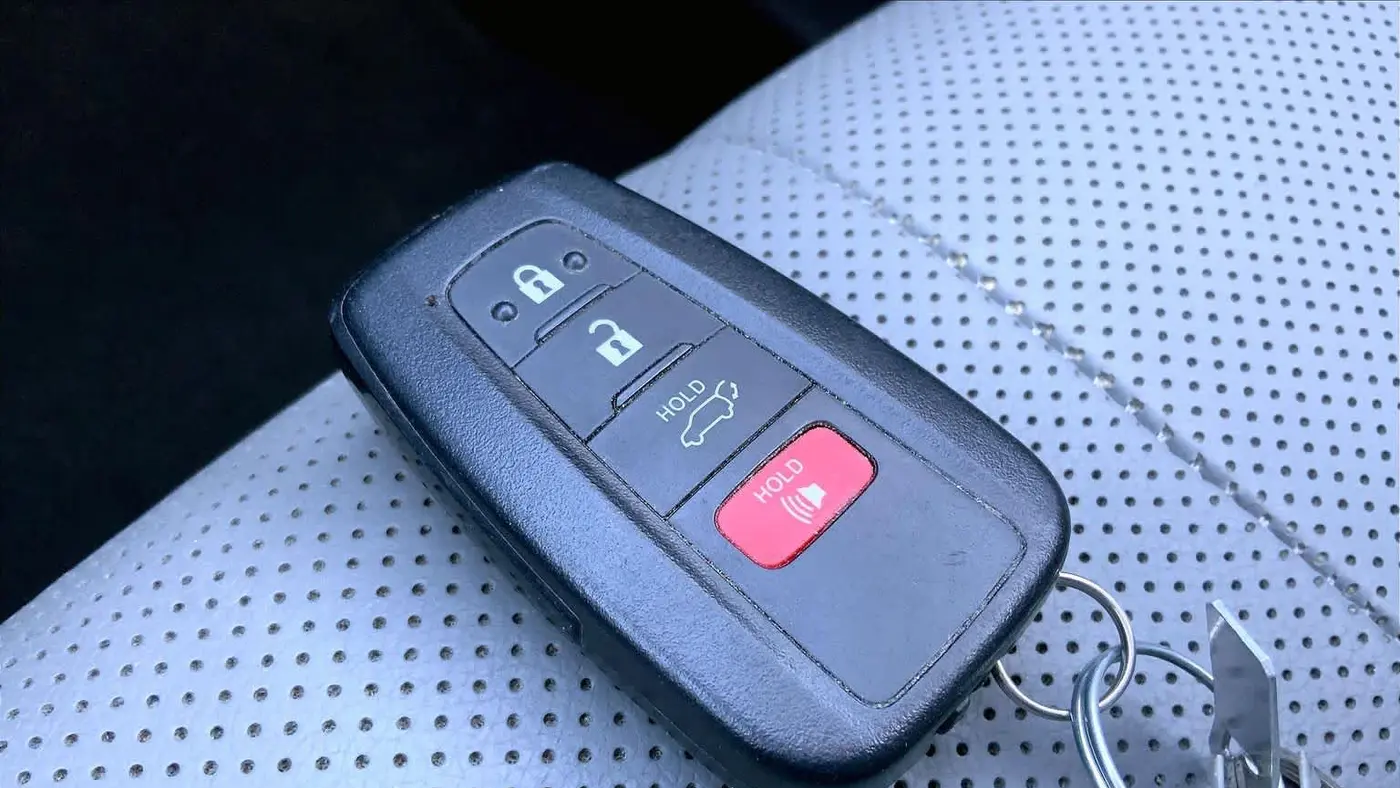 2020 Toyota Highlander Hybrid Platinum